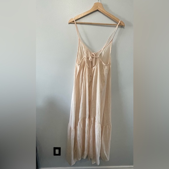 Sheer flows maxi dress - Picture 4 of 9